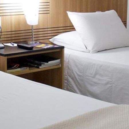 Rosa'S Hotel โตเลโด ภายนอก รูปภาพ