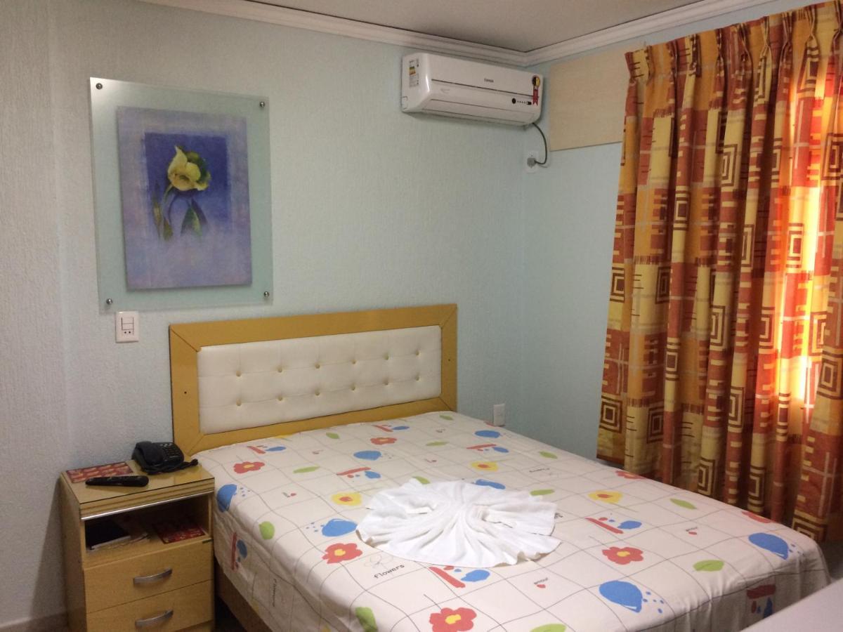 Rosa'S Hotel โตเลโด ภายนอก รูปภาพ