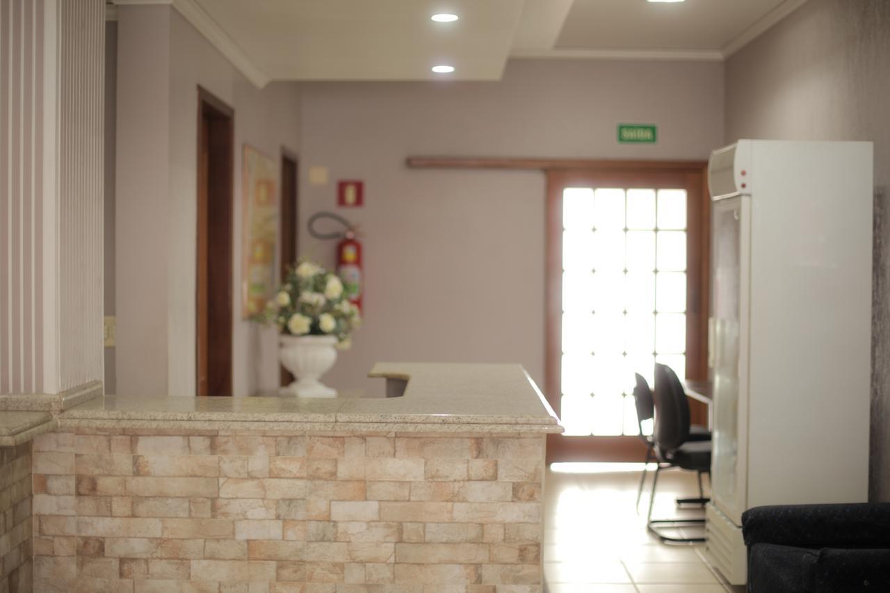 Rosa'S Hotel โตเลโด ภายนอก รูปภาพ