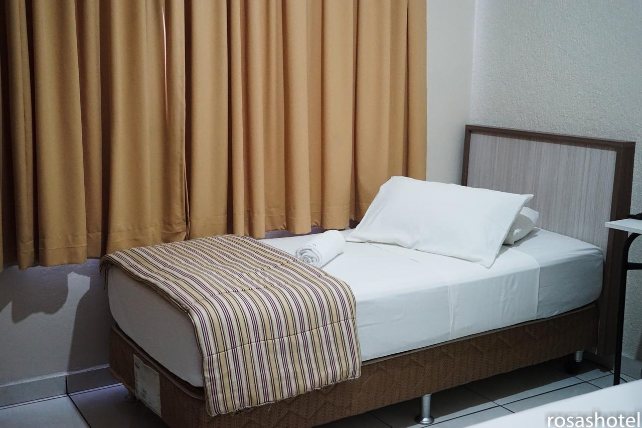 Rosa'S Hotel โตเลโด ภายนอก รูปภาพ